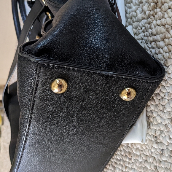 EUC Michael Kors Large Hamilton Bag - Picture 10 of 16